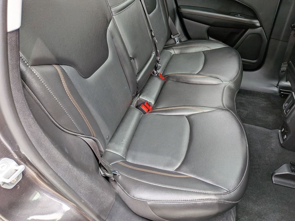 Certified Used 2019 Gray Jeep Limited image 24