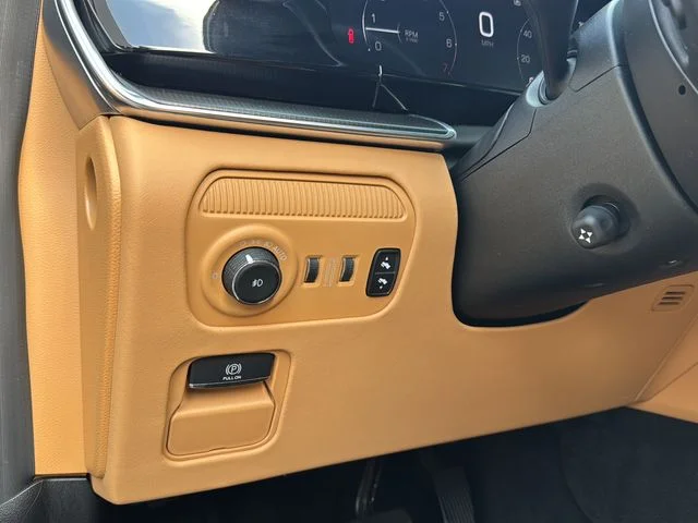 Used 2025 Black Jeep Series III image 28