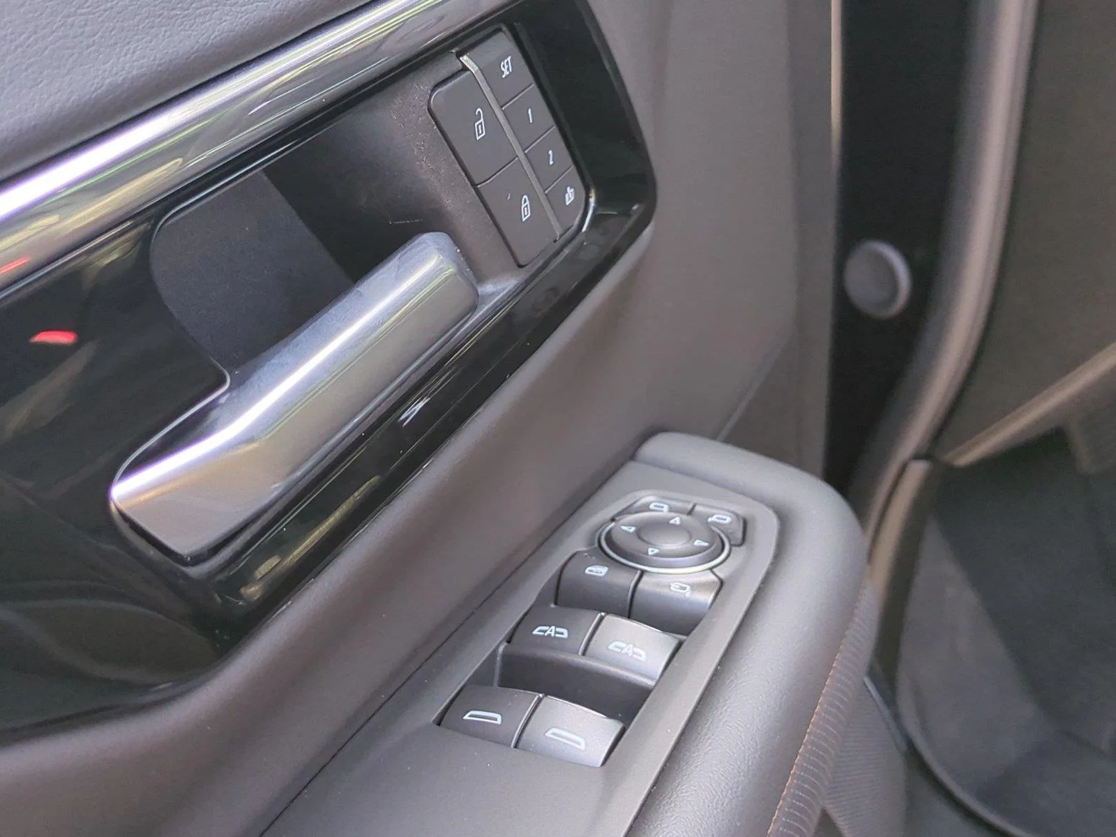 Used 2025 Lakeshore Blue Metallic Chevrolet High Country image 16