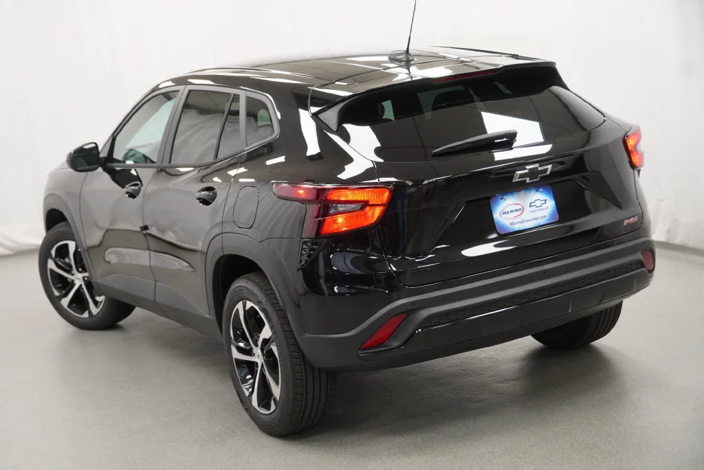 New 2026 Mosaic Black Metallic Chevrolet 1RS image 15