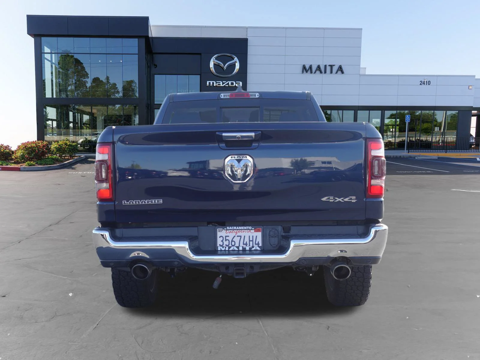 Used 2020 Patriot Blue Pearlcoat Ram Laramie image 5