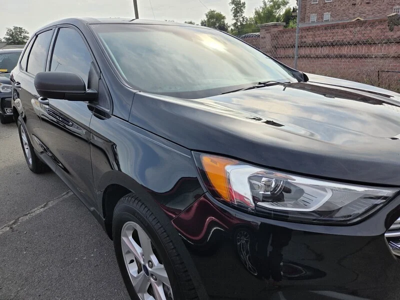 Used 2019 BLACK FORD SE FWD image 4