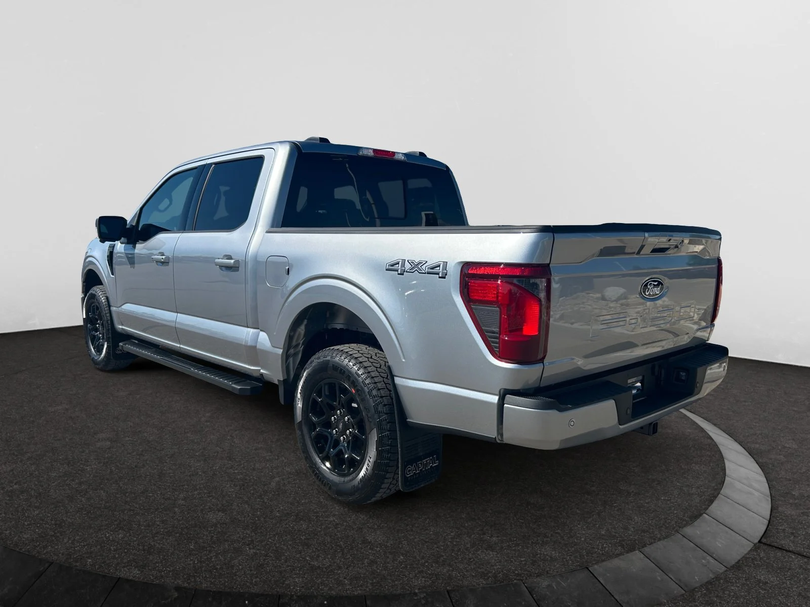 New 2026 Iconic Silver Metallic Ford XLT image 3