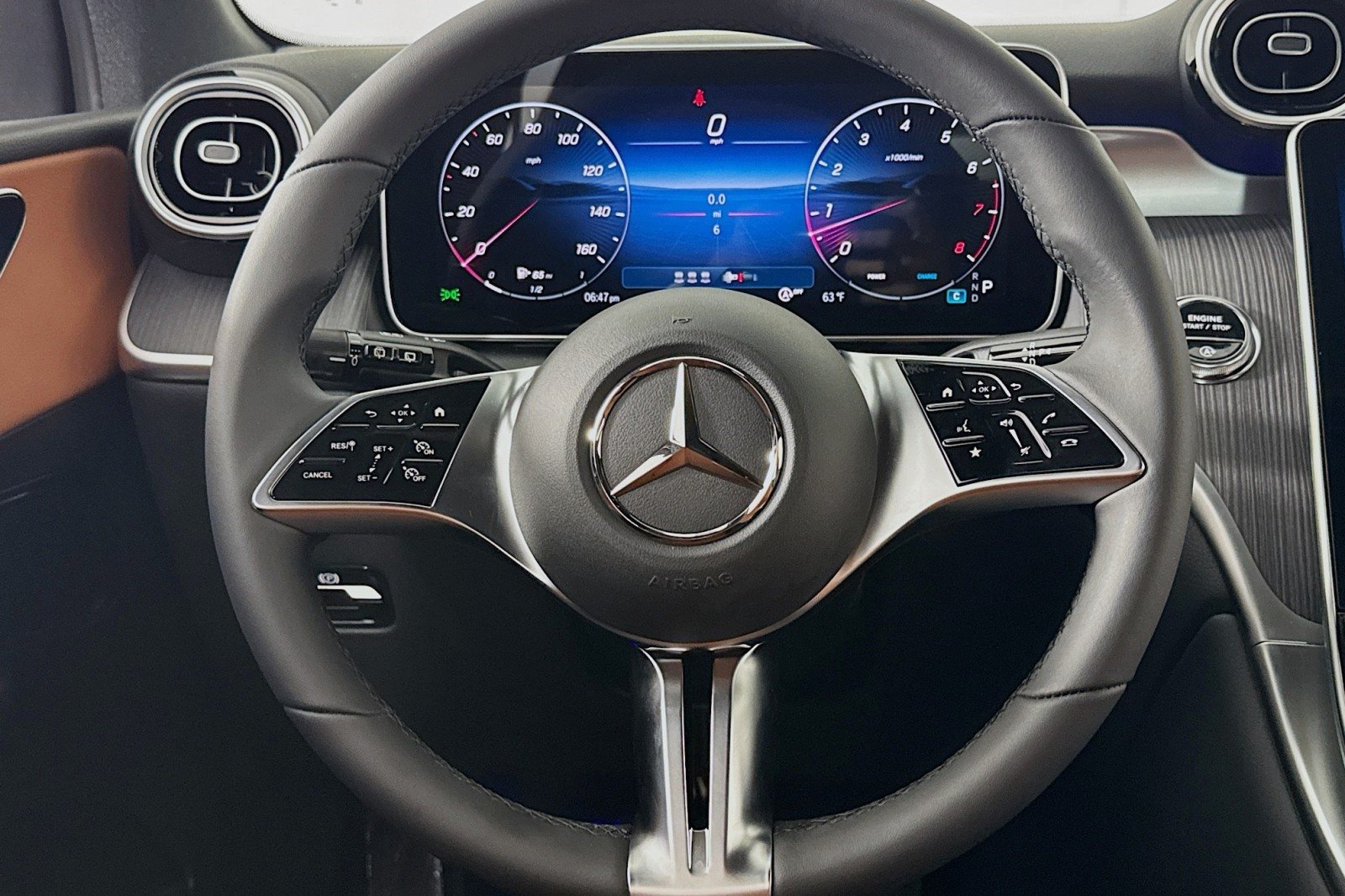 New 2026 Polar White Mercedes-Benz GLC 300 SUV image 17