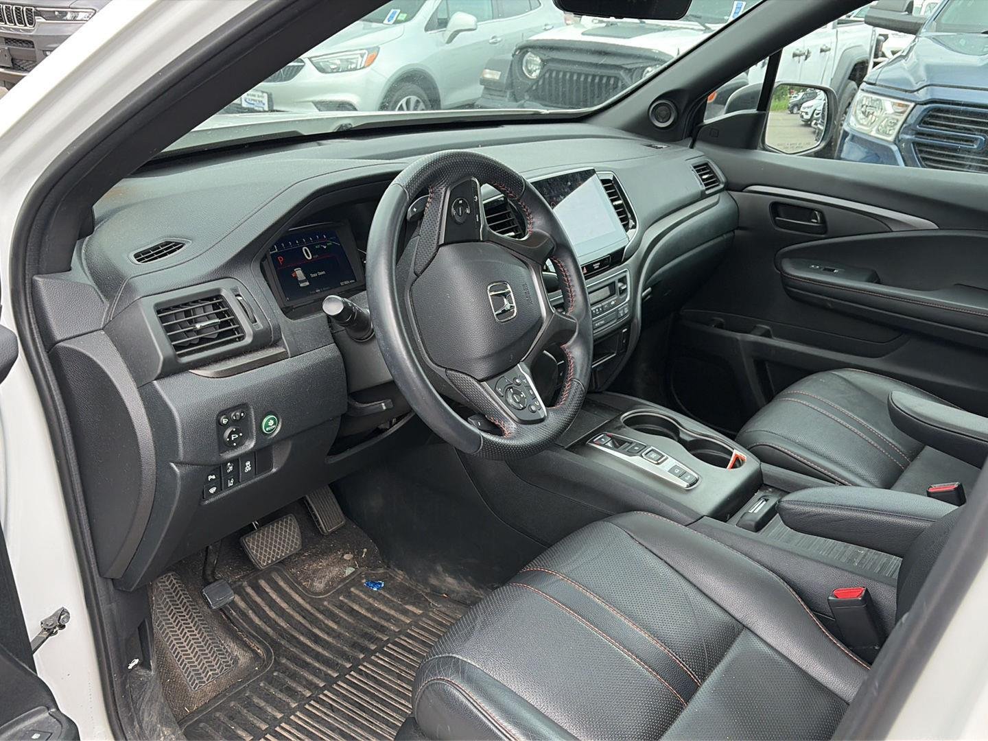 Used 2023 Platinum White Pearl Honda AWD TrailSport image 7