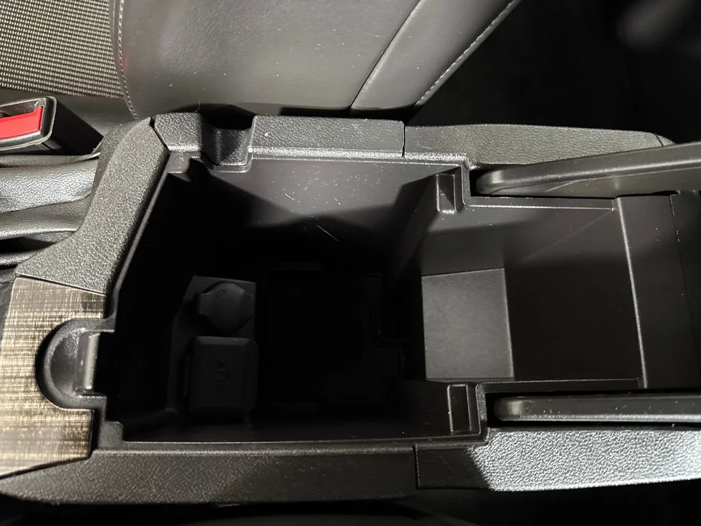 Used 2015 Black Granite Metallic Chevrolet LT image 24