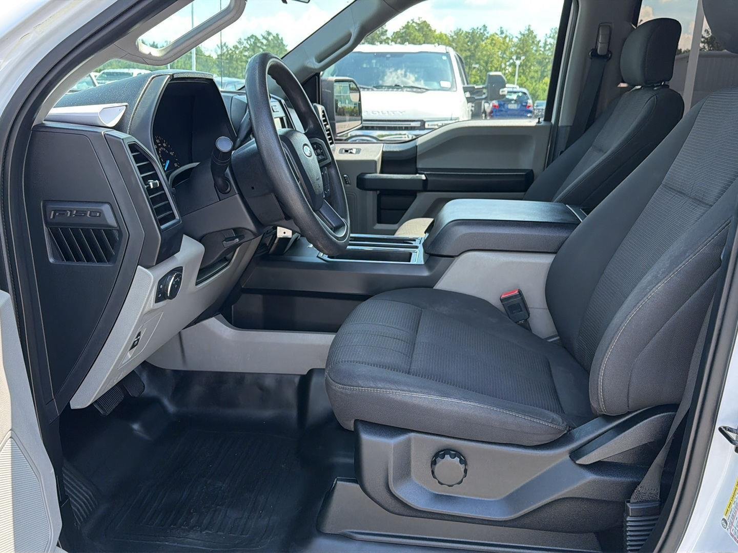 Used 2018 Oxford White Ford XL image 10