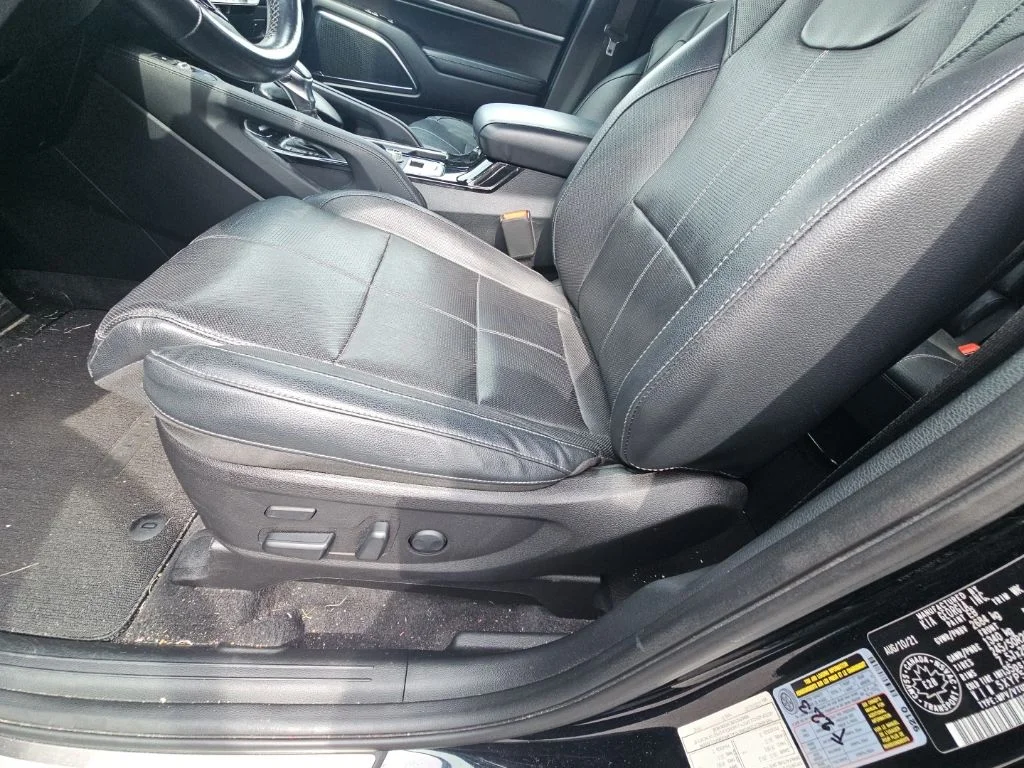 Used 2022 Black Kia SX image 12