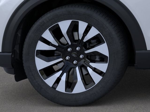 New 2026 White Metallic Ford Platinum image 19
