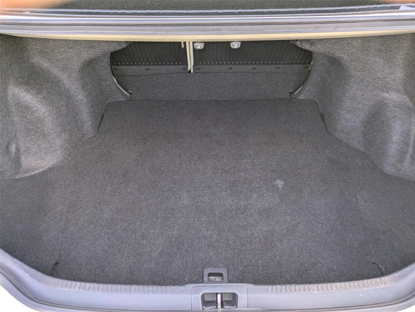 Used 2017 Creme Brulee Mica Toyota XLE image 30