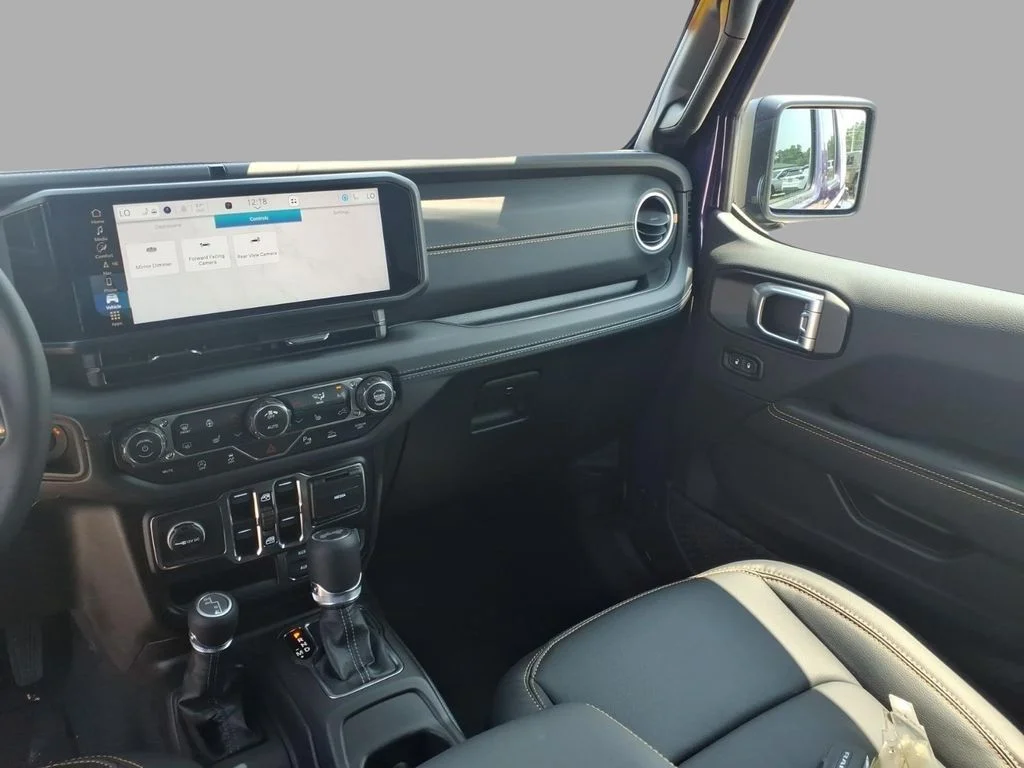 New 2026 Reign Exterior Paint Jeep Sahara image 8