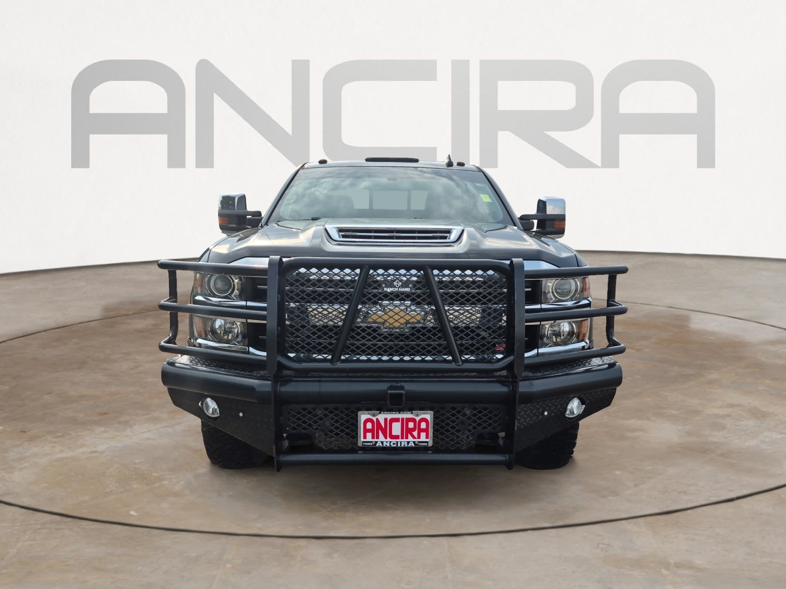 Used 2019 BLACK Chevrolet LTZ image 4