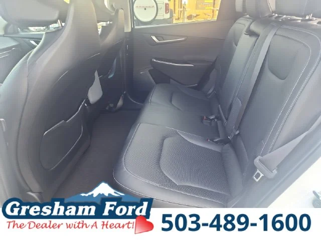 Used 2023 Snow White Pearl Kia Wind image 30
