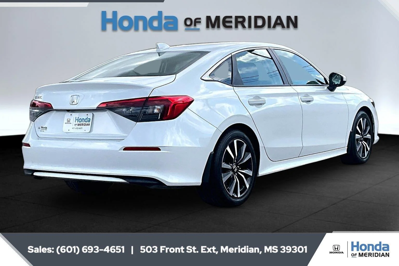 Used 2022 Platinum White Pearl Honda EX image 11