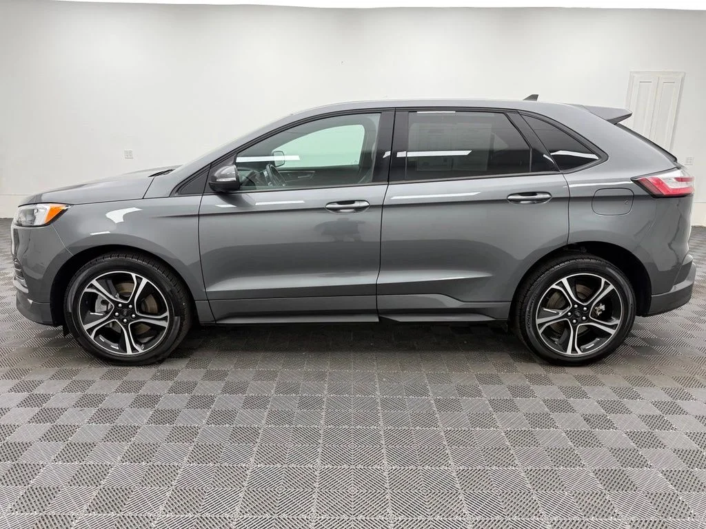 Used 2022 Gray Ford ST image 13