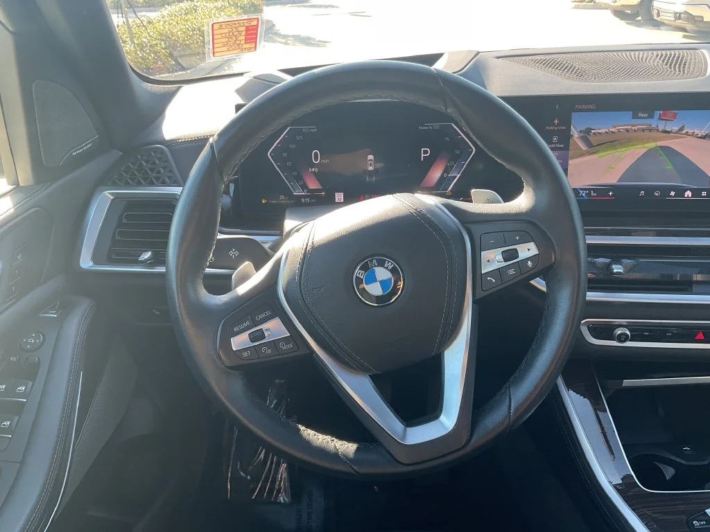 Used 2026 White BMW sDrive40i image 21