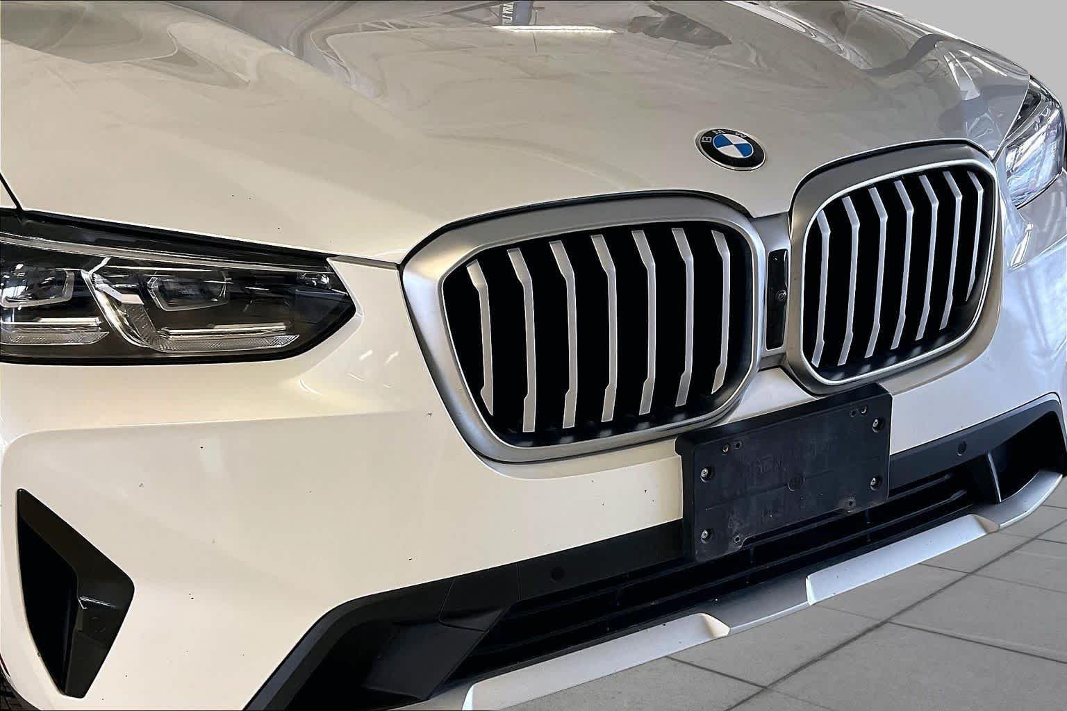 Used 2023 Mineral White Metallic BMW sDrive30i image 30