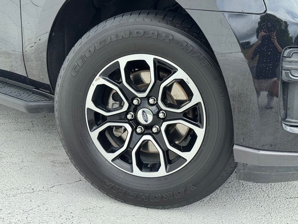 Used 2024 Black Ford XLT image 7