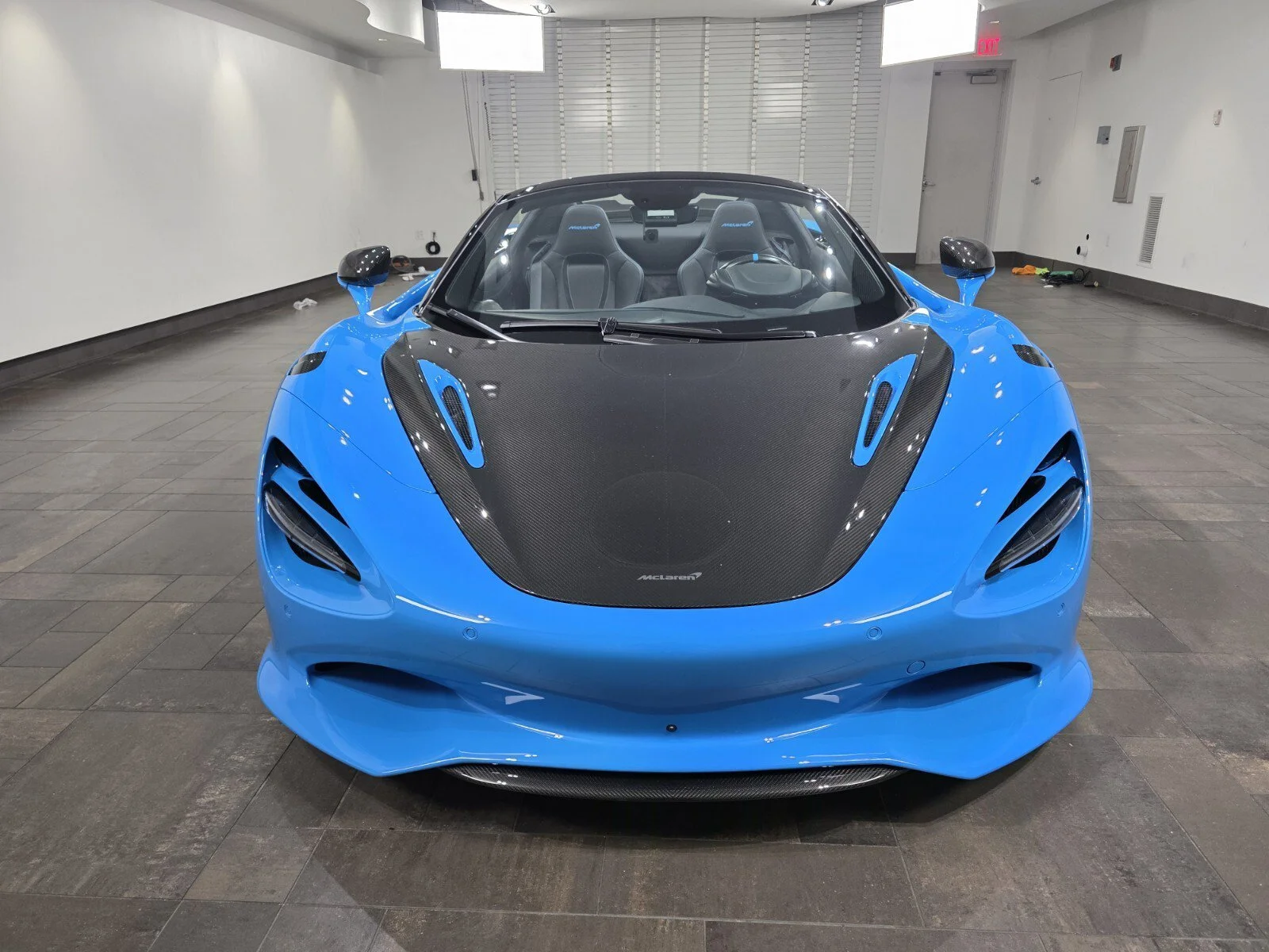 Used 2024 MSO Mexico Blue McLaren Spider image 2
