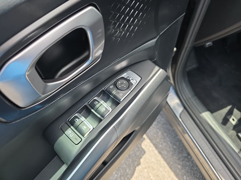 2021 Kia Sorento S - Photo 18