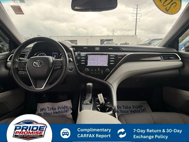 Used 2018 Gray Toyota LE image 12