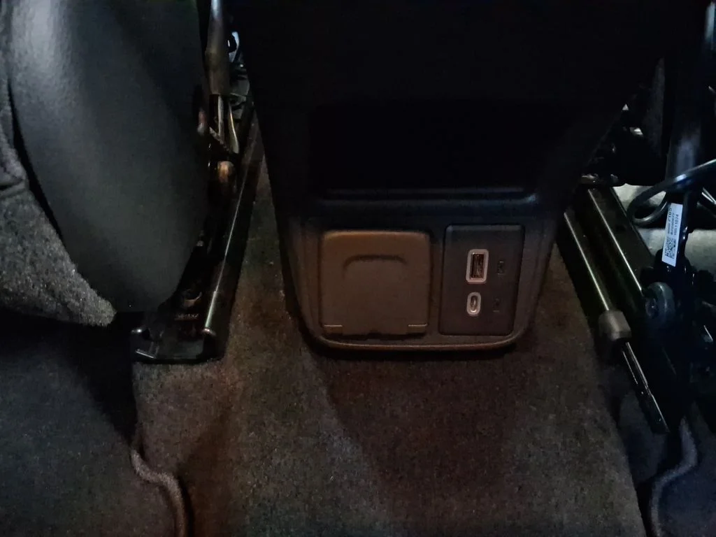 Used 2024 Gray Chevrolet ACTIV image 25