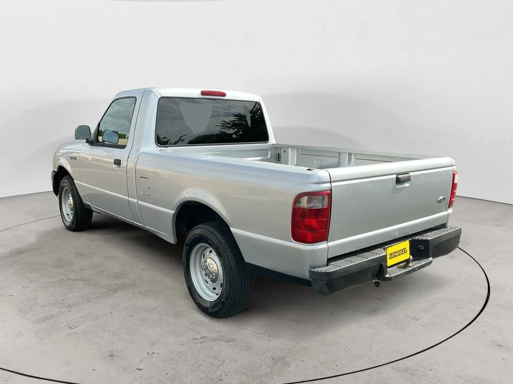 Used 2004 Silver Ford XL image 7
