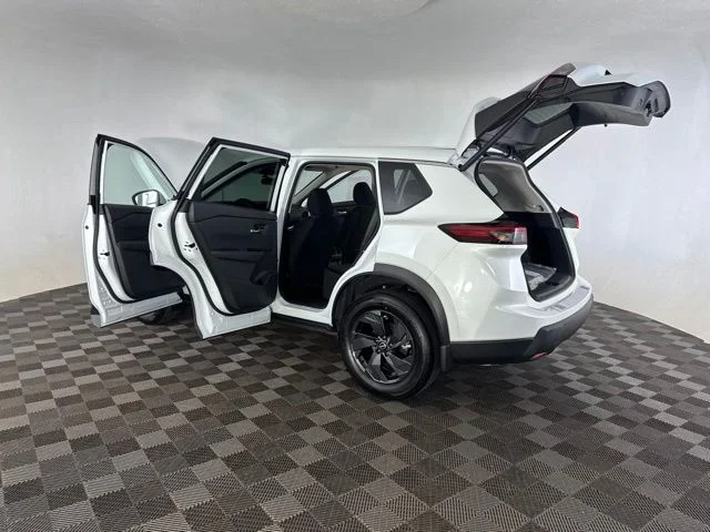 New 2026 Everest White Pearl TriCoat Nissan SV image 16