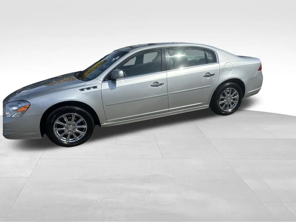 Used 2010 Silver Buick CXL Premium image 22