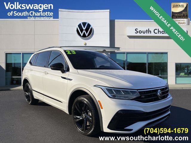 2023 Volkswagen Tiguan SE R-LINE BLACK