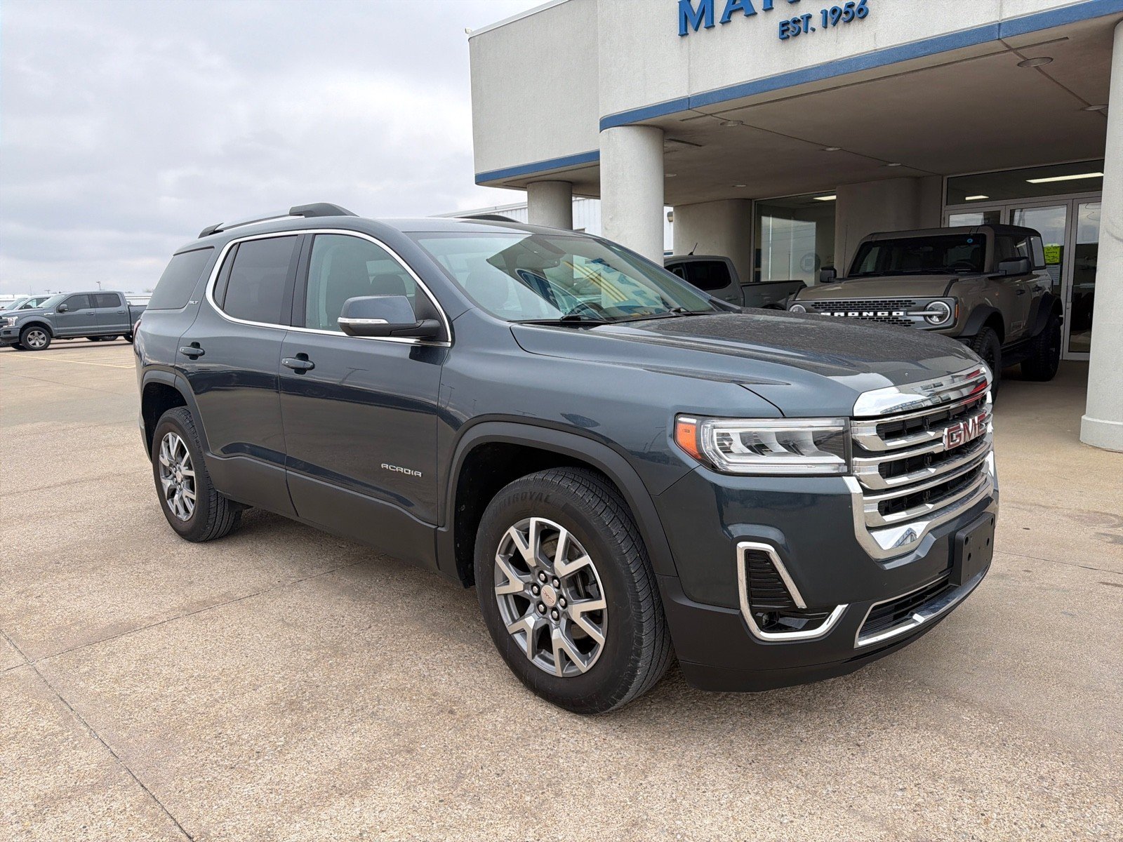 Used 2020 GMC Acadia SLT with VIN 1GKKNULS1LZ155918 for sale in Eureka, IL