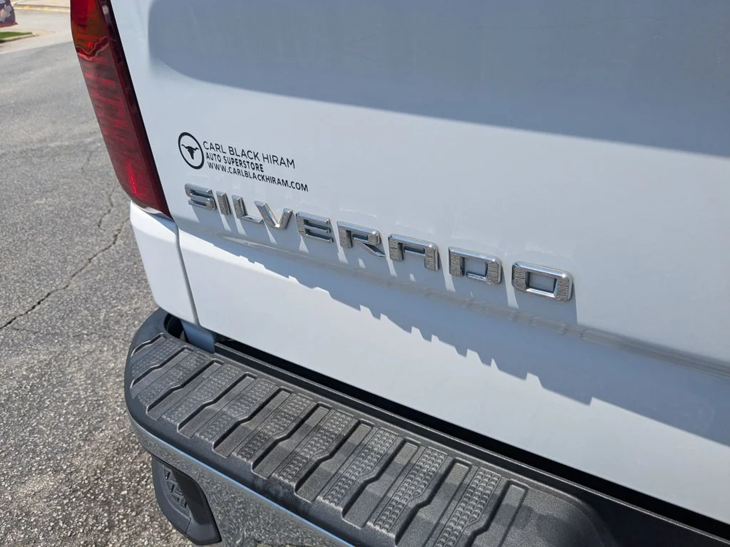 Used 2022 Summit White Chevrolet LT image 29