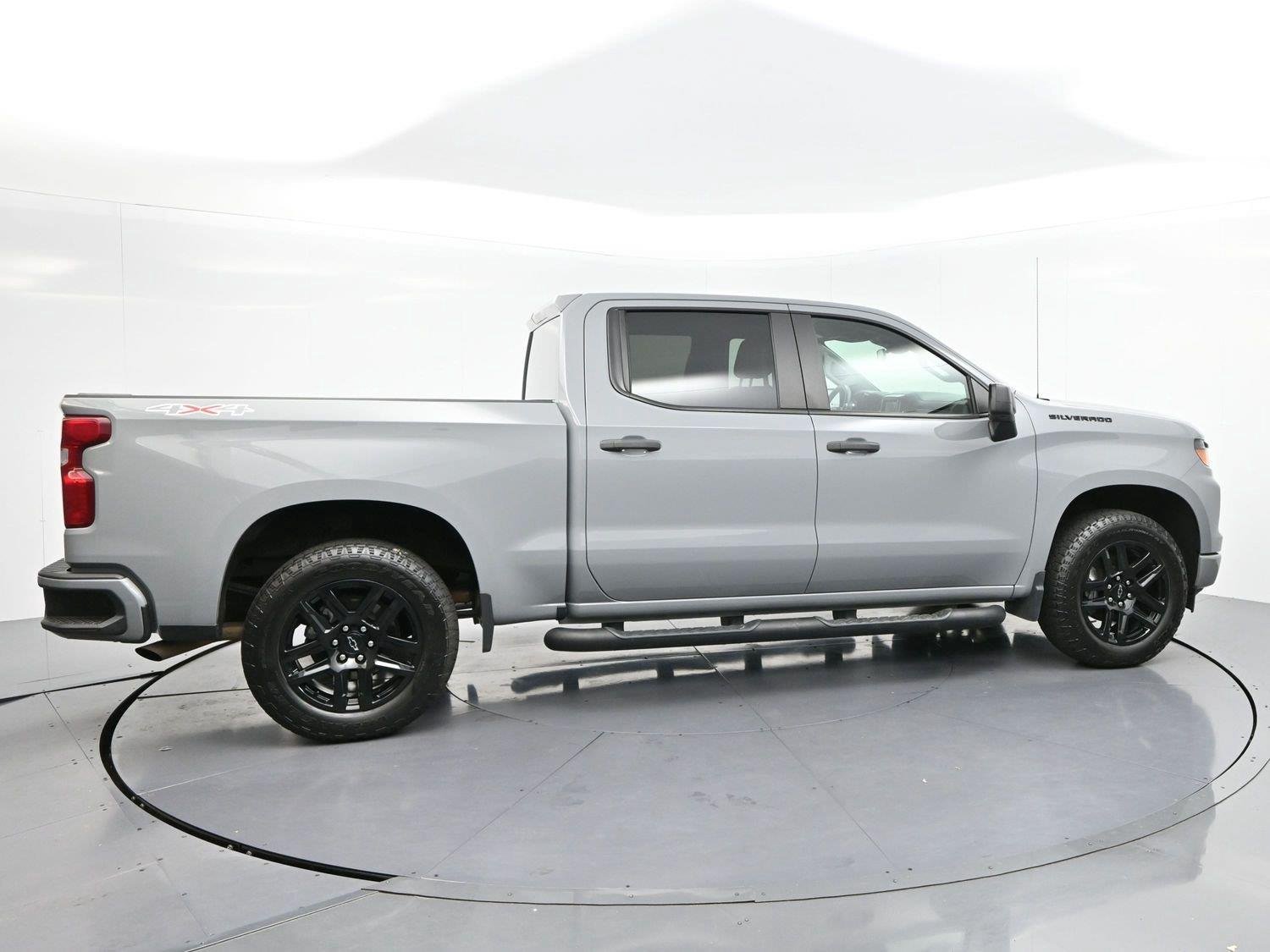 Used 2024 Slate Gray Metallic Chevrolet Custom image 8