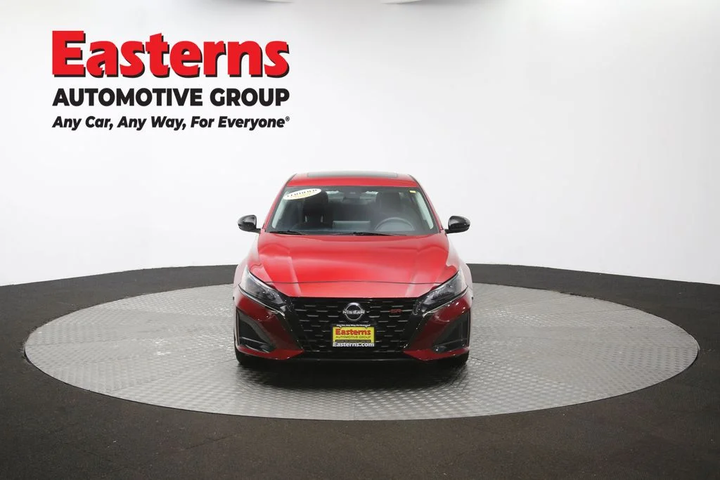 Used 2023 Red Nissan 2.5 SR image 53