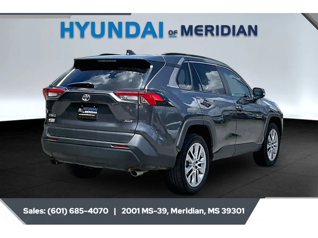 Used 2024 Magnetic Gray Metallic Toyota XLE Premium image 11