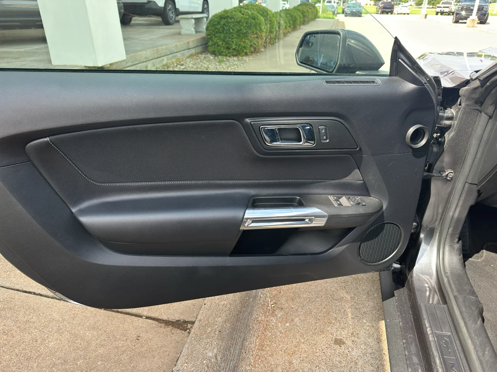 Used 2017 Magnetic Metallic Ford V6 image 13
