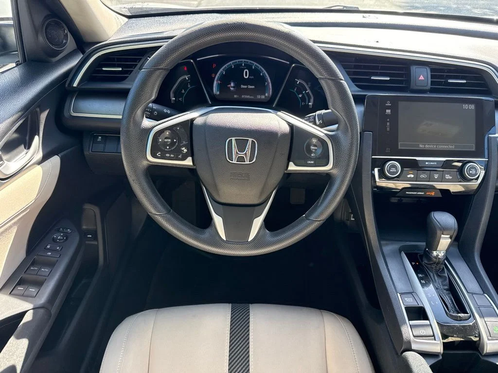 Certified Used 2018 Taffeta White Honda EX image 16