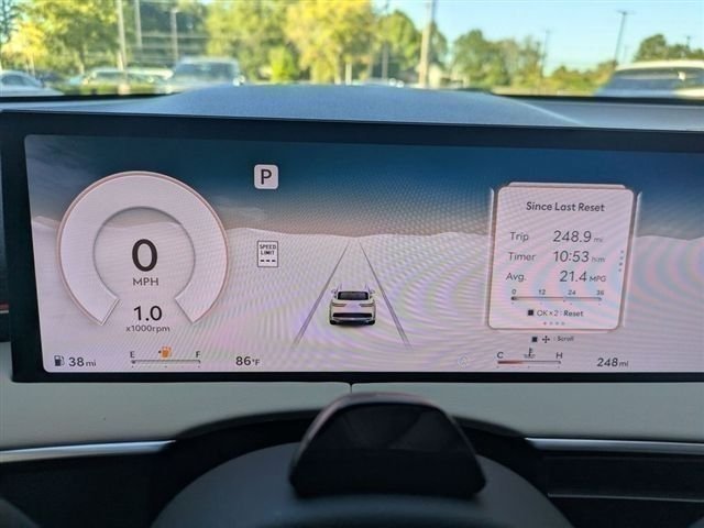 Used 2026 Red Genesis 2.5T Select image 6