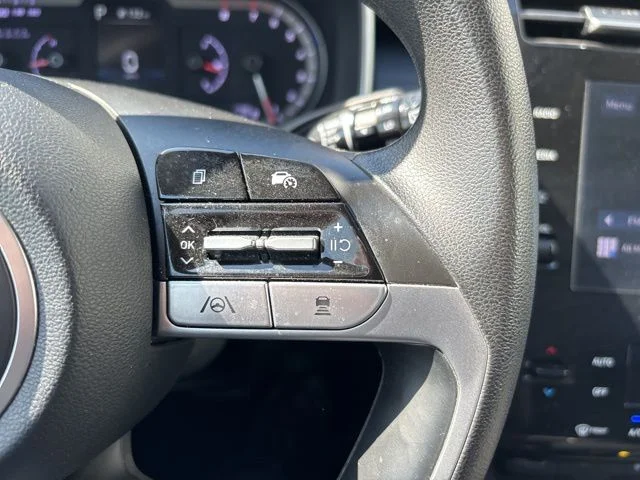 Used 2024 Shimmering Silver Hyundai SEL image 19
