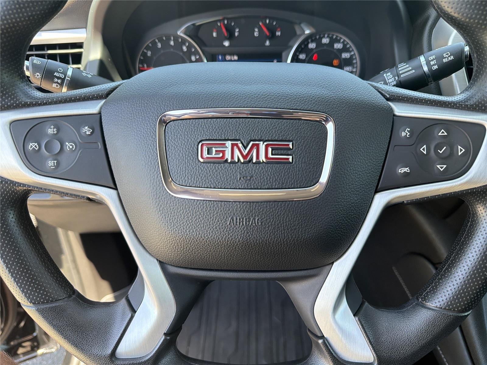 Used 2023 Ebony Twilight Metallic GMC SLE image 14