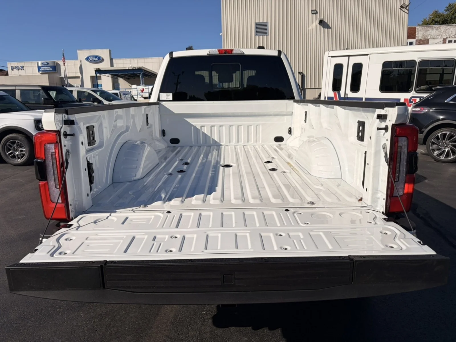 New 2027 Star White Metallic Tri-Coat Ford F-450® Platinum® image 8