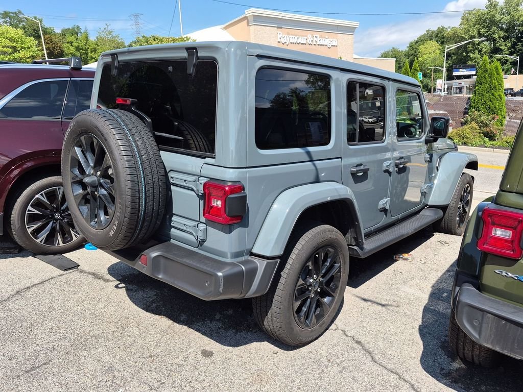 Used 2024 Gray Jeep Sahara 4xe image 4