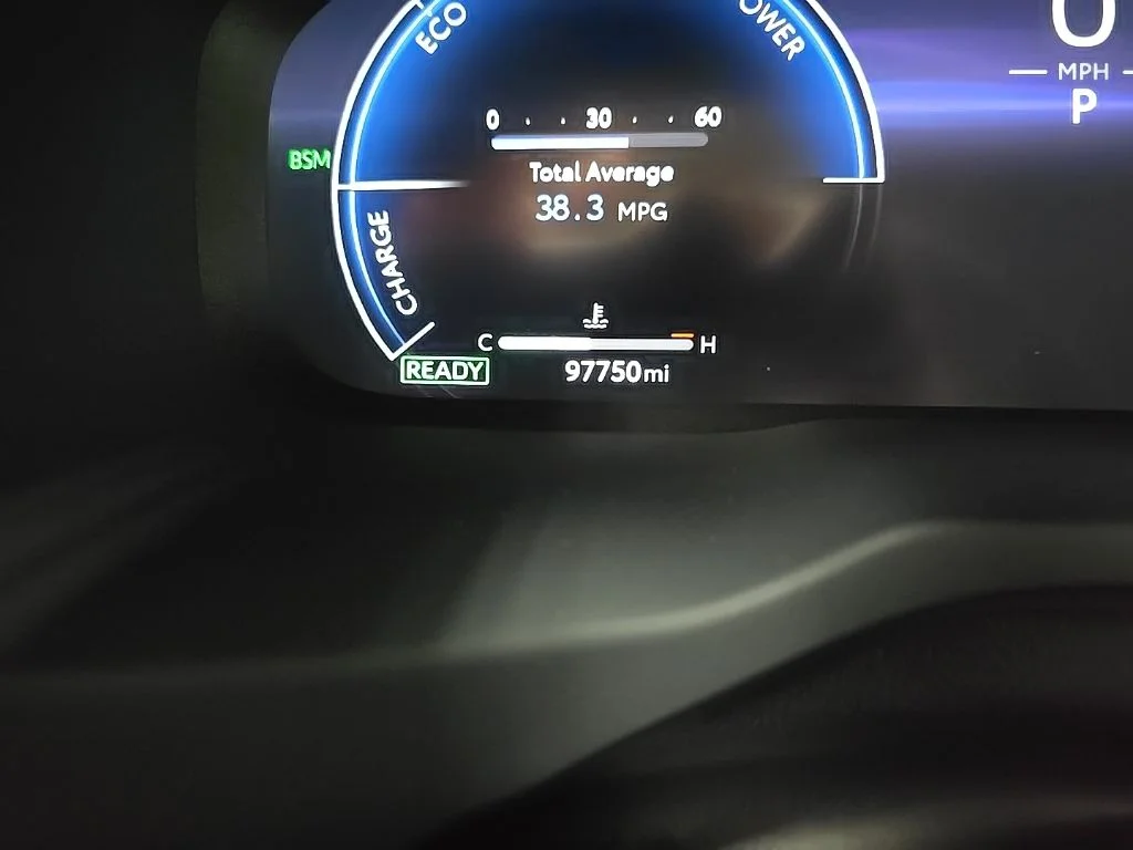 2024 Toyota RAV4 Limited - Photo 25