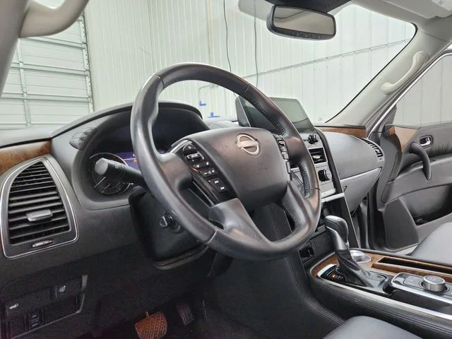 Used 2022 Silver Nissan SL image 18