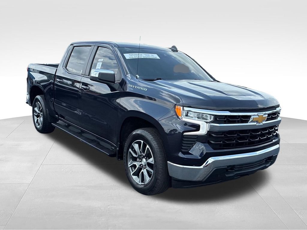 Used 2022 Gray Chevrolet LT image 7
