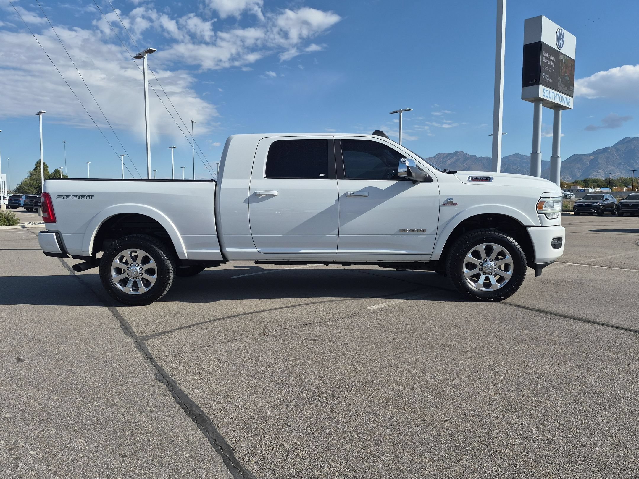 Used 2019 Bright White Clearcoat Ram Laramie image 2