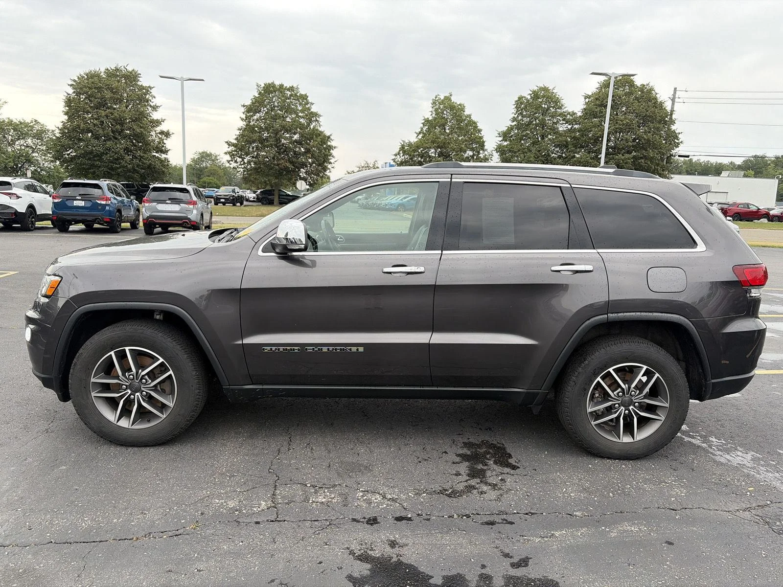 Used 2021 Granite Crystal Metallic Clearcoat Jeep Limited image 4