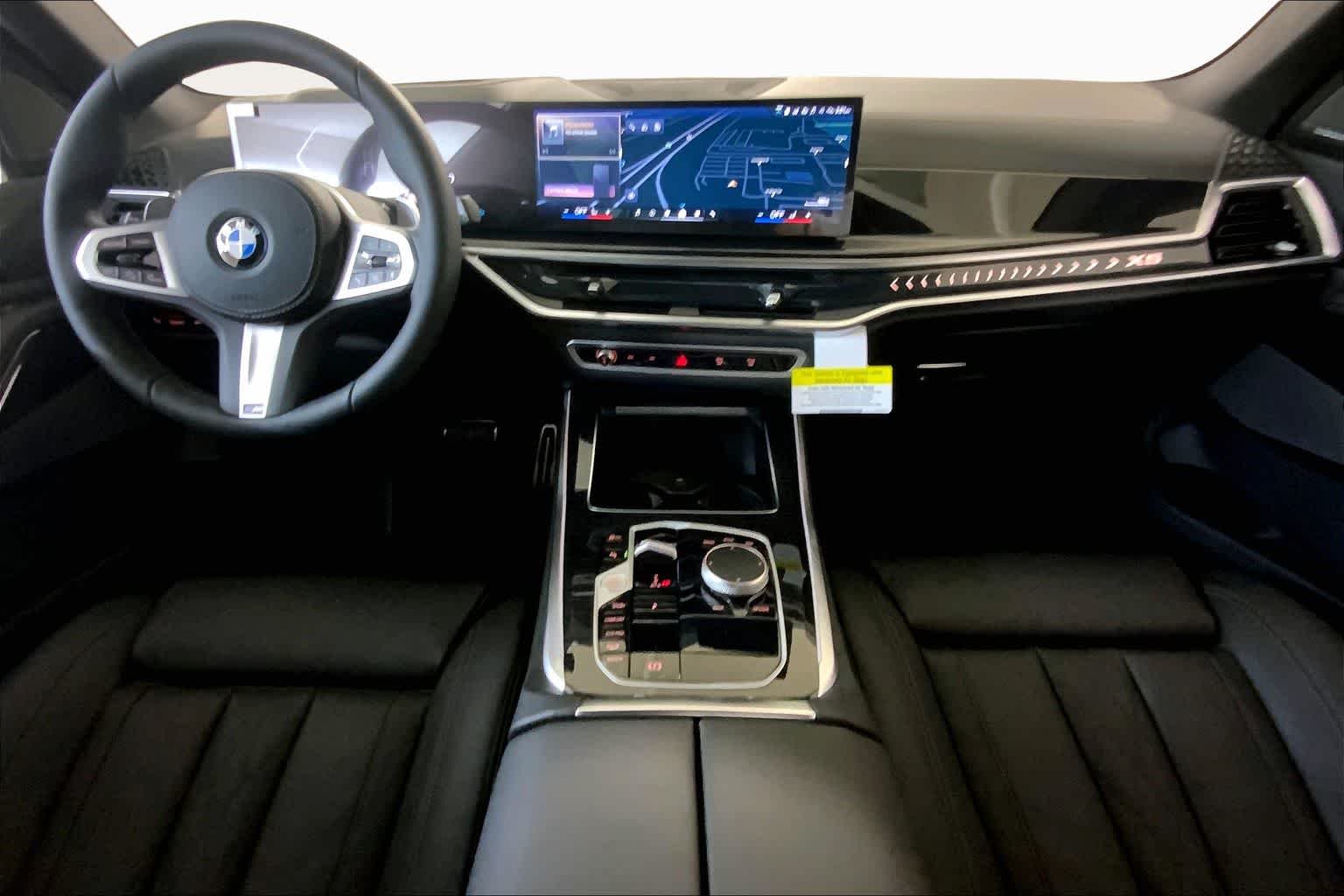 New 2026 Manhattan Green Metallic BMW xDrive40i image 5