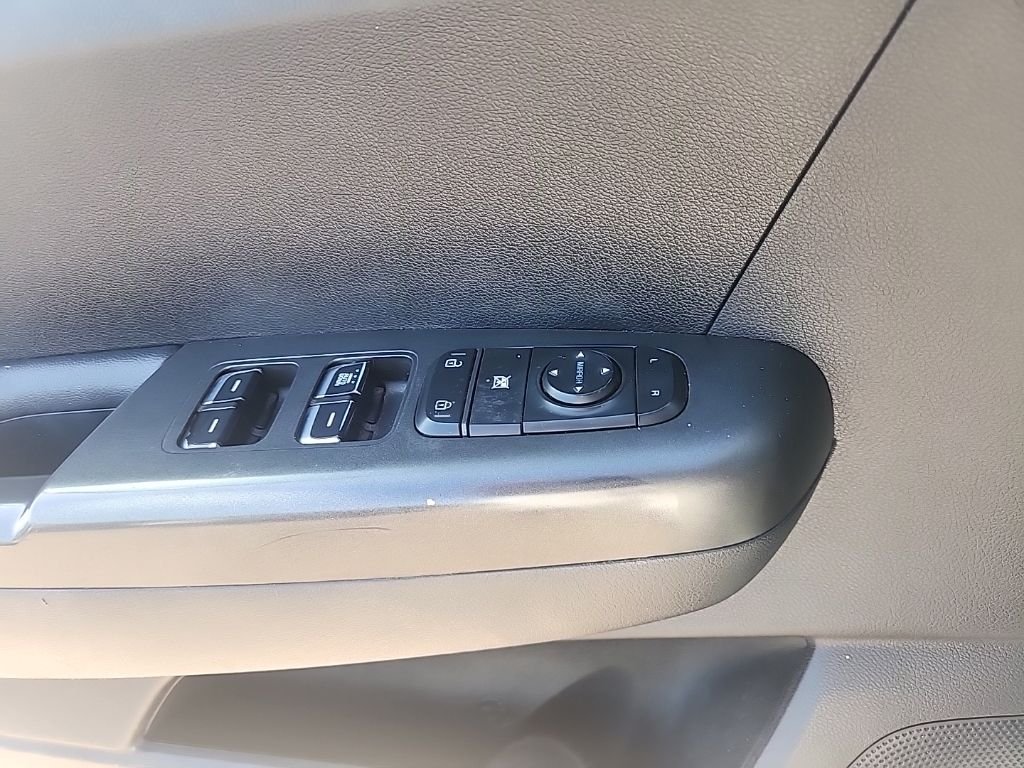 Certified Used 2019 White Kia LX image 25