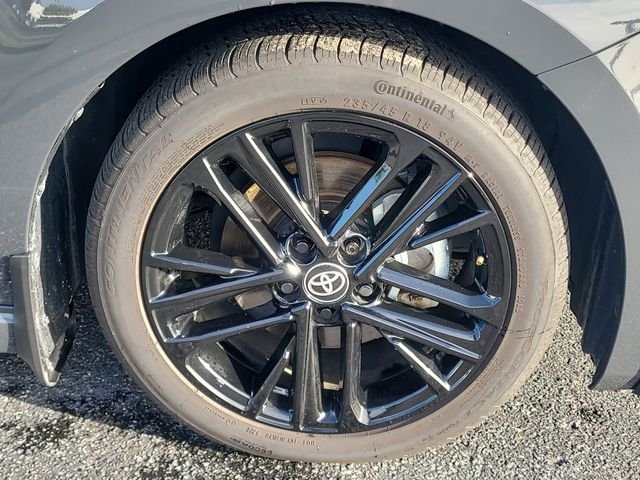 Used 2025  Toyota SE image 7